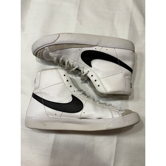 Nike Blazer Mid 77 Big Kids 6Y - Picture 4 of 11